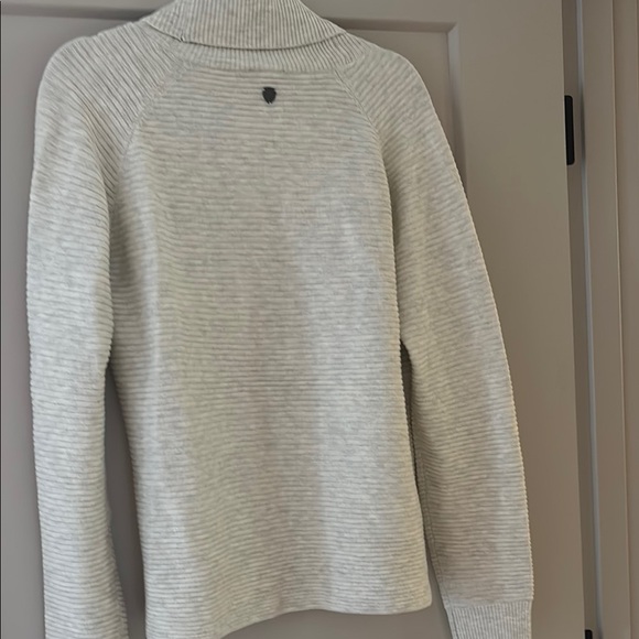 NWOT Kuhl Solace Sweater - Picture 8 of 8